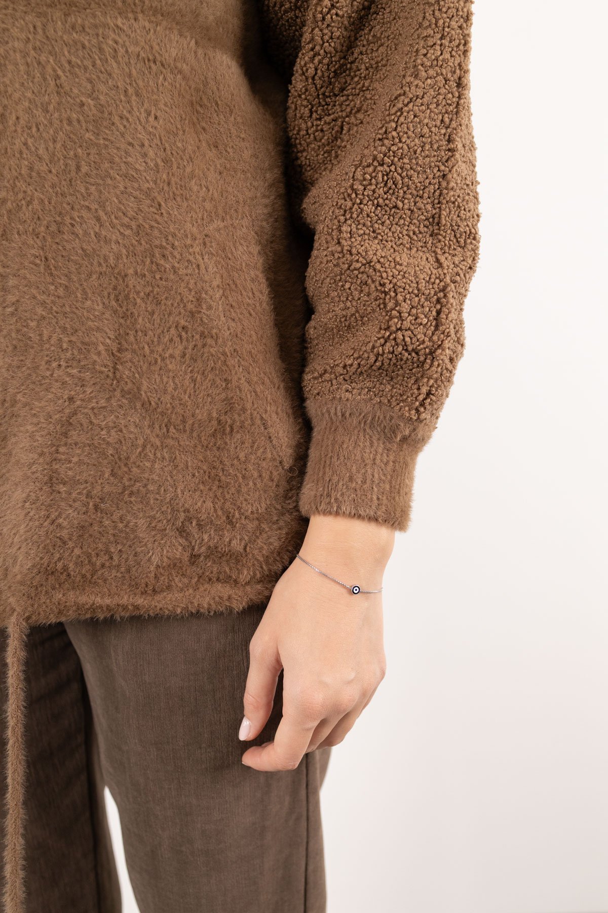 Kapüşonlu Peluş Mont