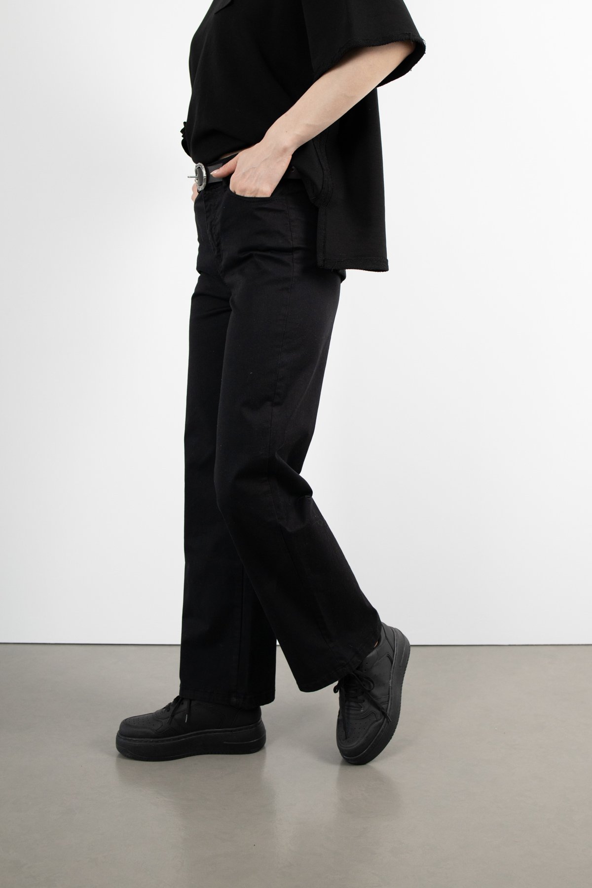 Kemerli Boru Paça Pantolon