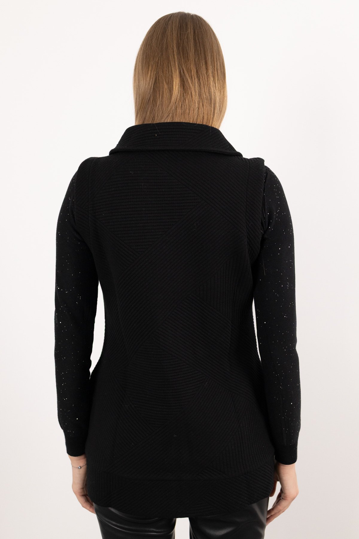 Kısa Kollu Fermuarlı Ve Cepli Şerit Detaylı Örme Yelek