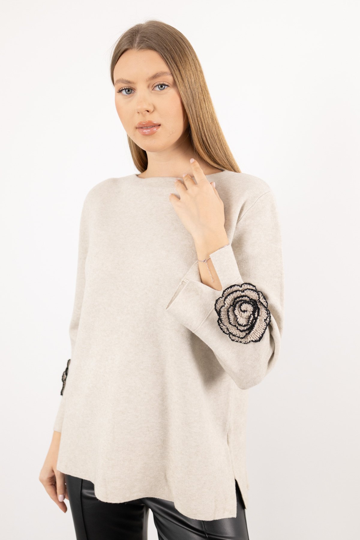 Kol Gül Desen Detaylı Triko