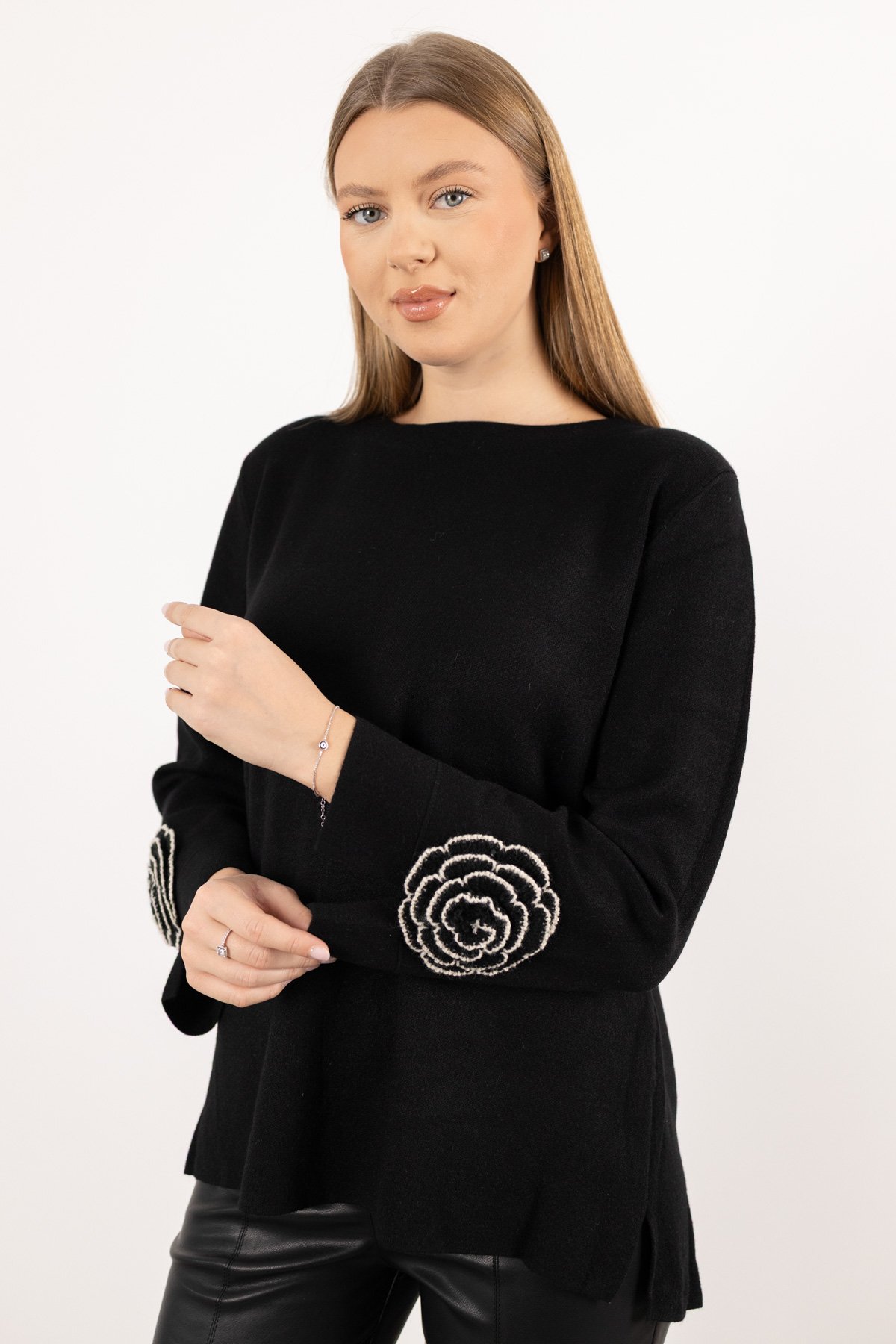 Kol Gül Desen Detaylı Triko