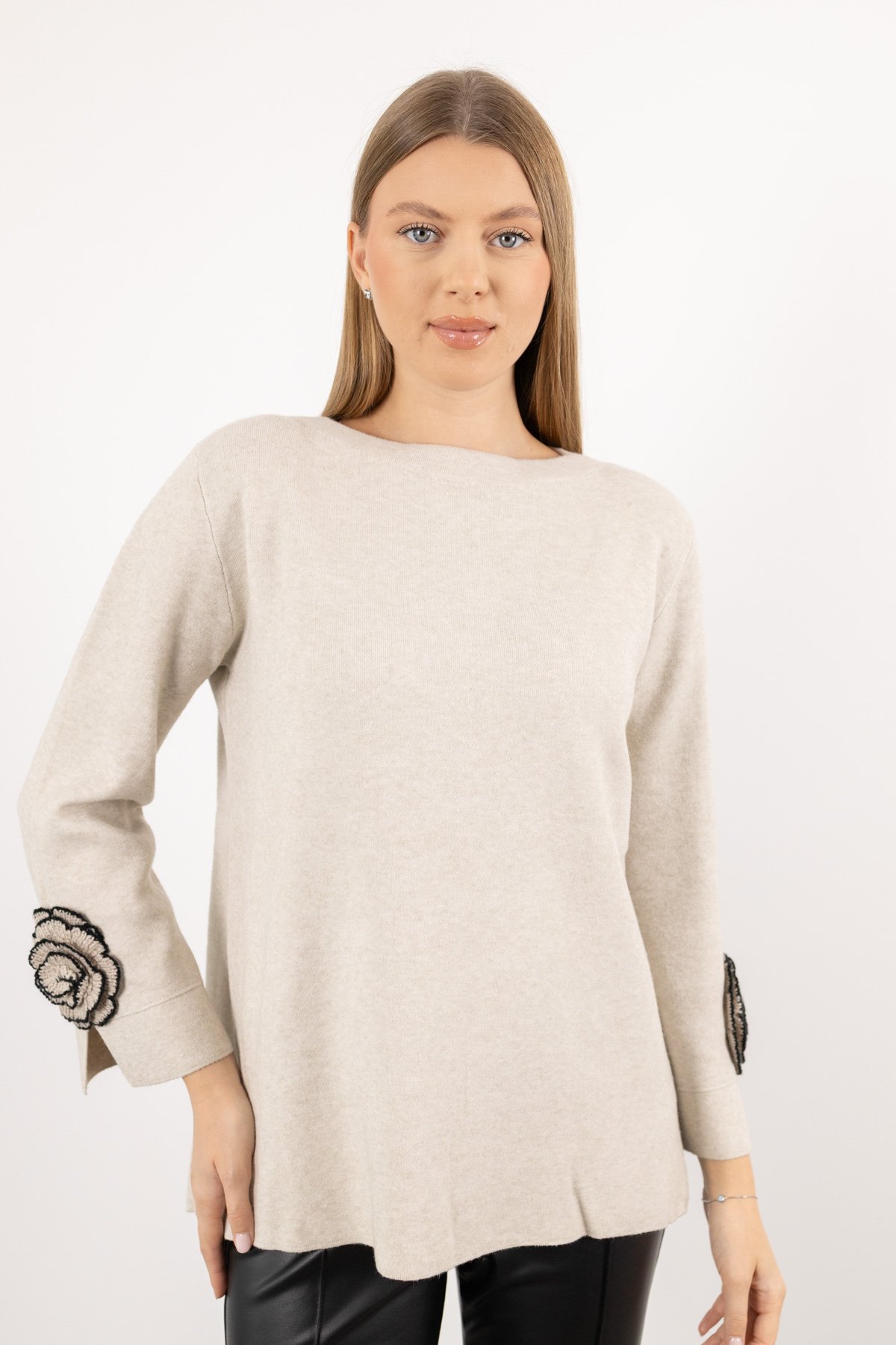 Kol Gül Desen Detaylı Triko