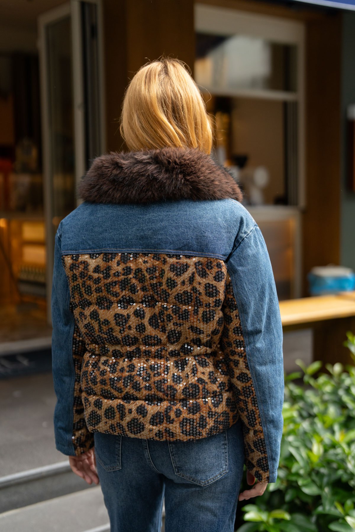 Leopar Desen Pul Payet İşleme Detay Kot Ceket