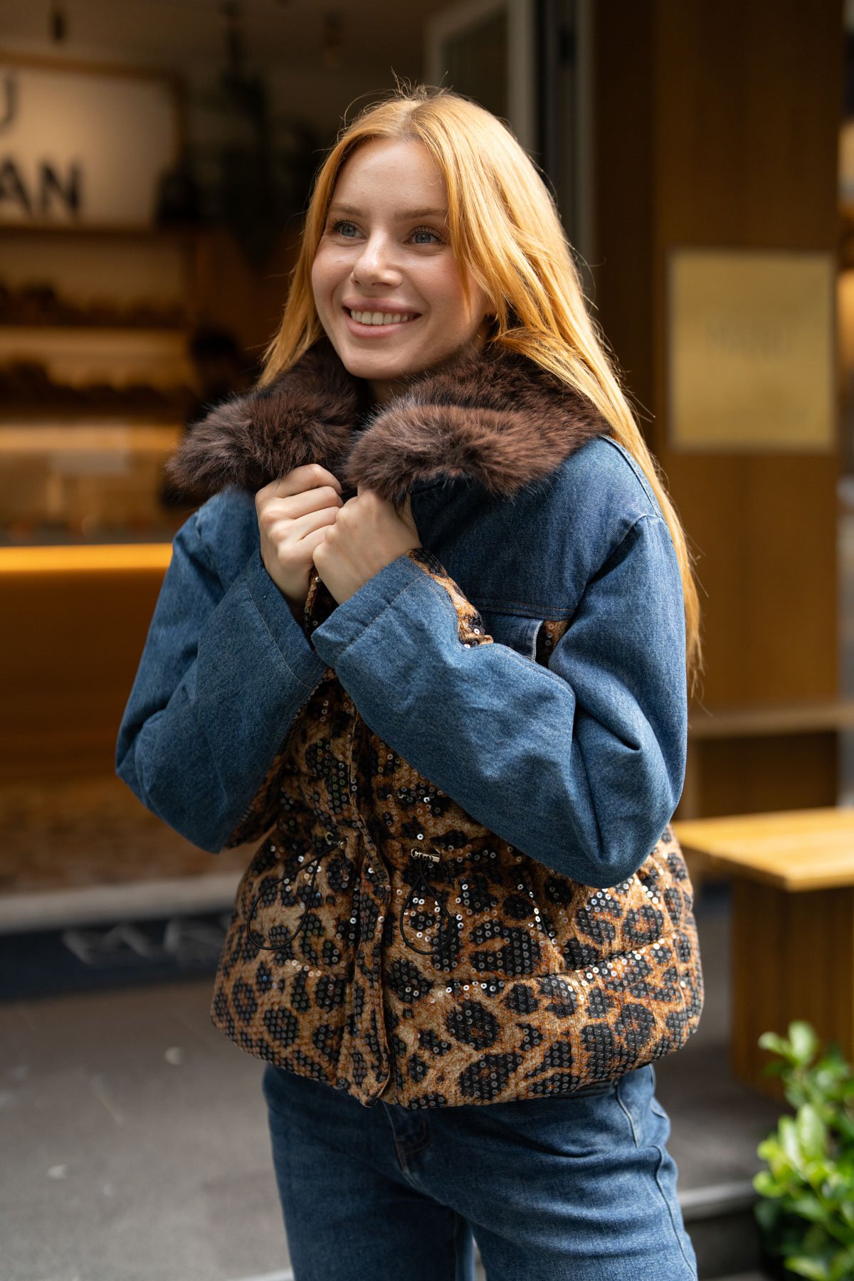 Leopar Desen Pul Payet İşleme Detay Kot Ceket