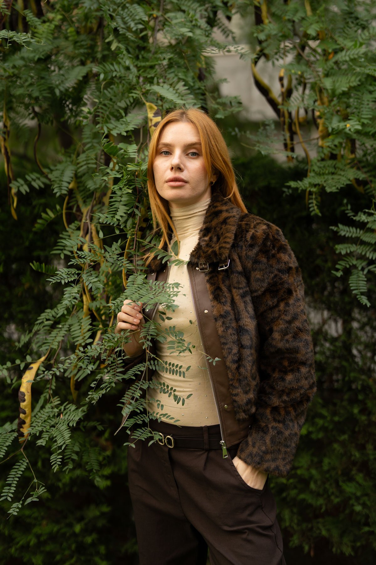 Leopar Desenli  Deri Fermuar Detaylı Pelüş Ceket