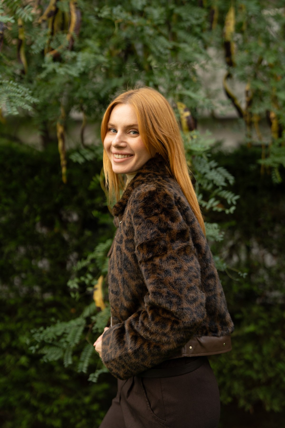 Leopar Desenli  Deri Fermuar Detaylı Pelüş Ceket