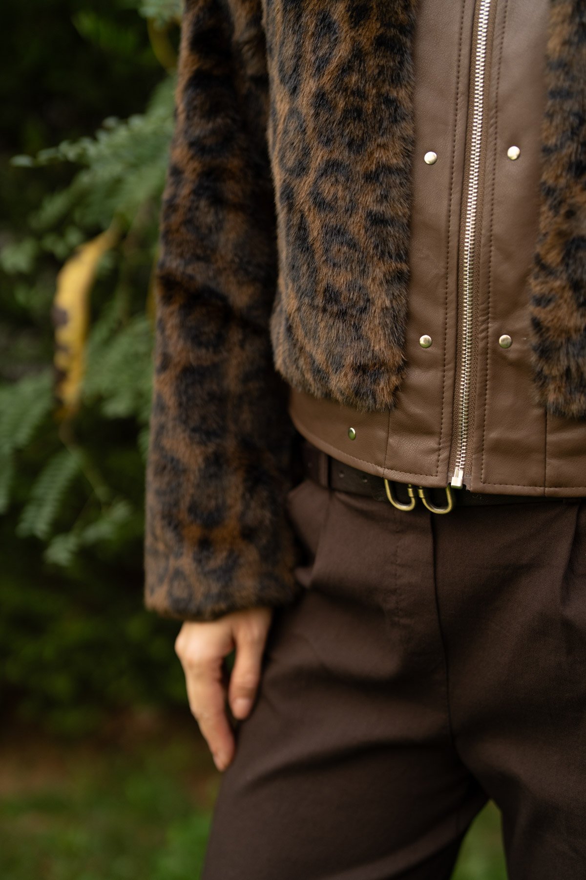 Leopar Desenli  Deri Fermuar Detaylı Pelüş Ceket