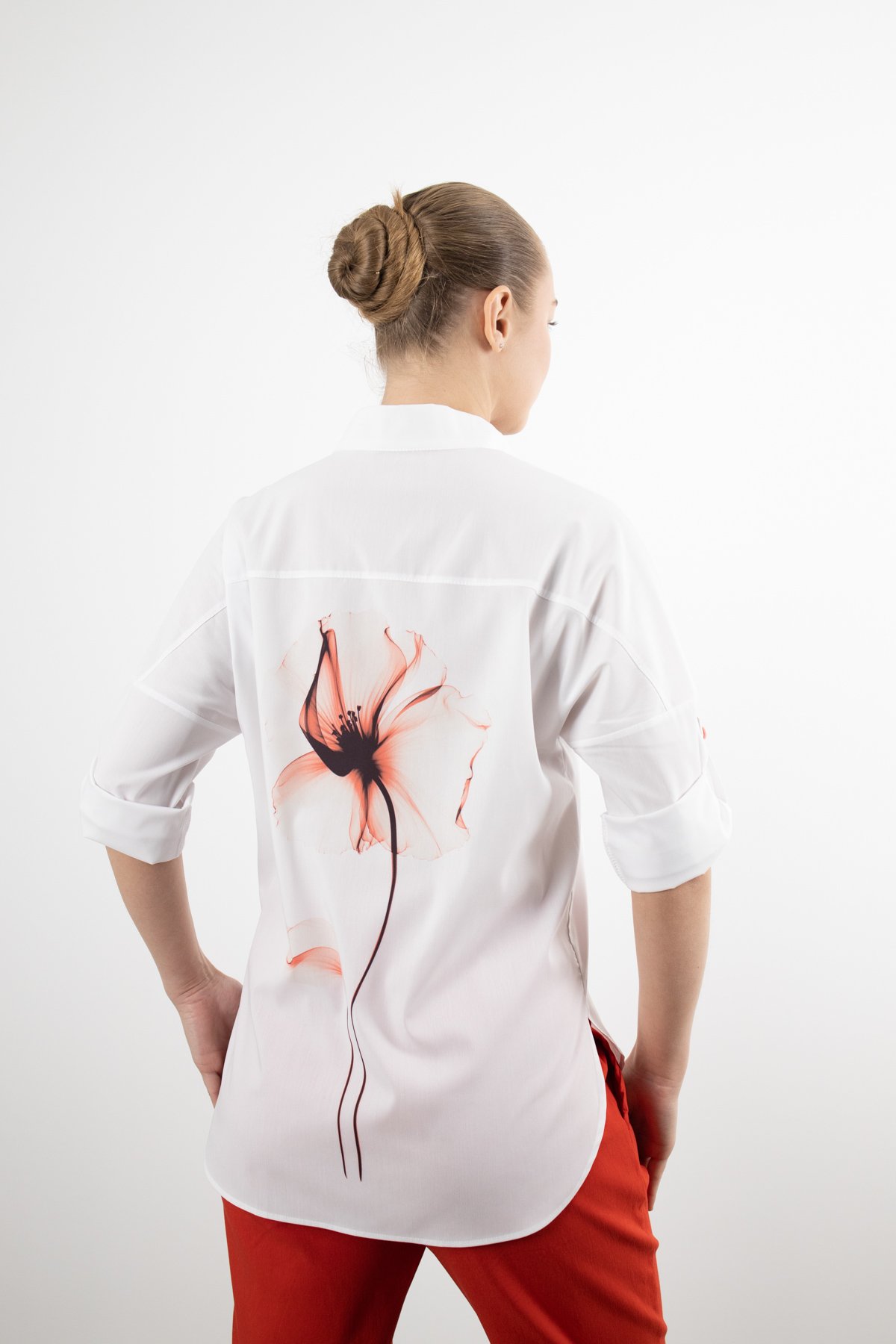 Ön Arka Kelebek İşleme Detay Gömlek