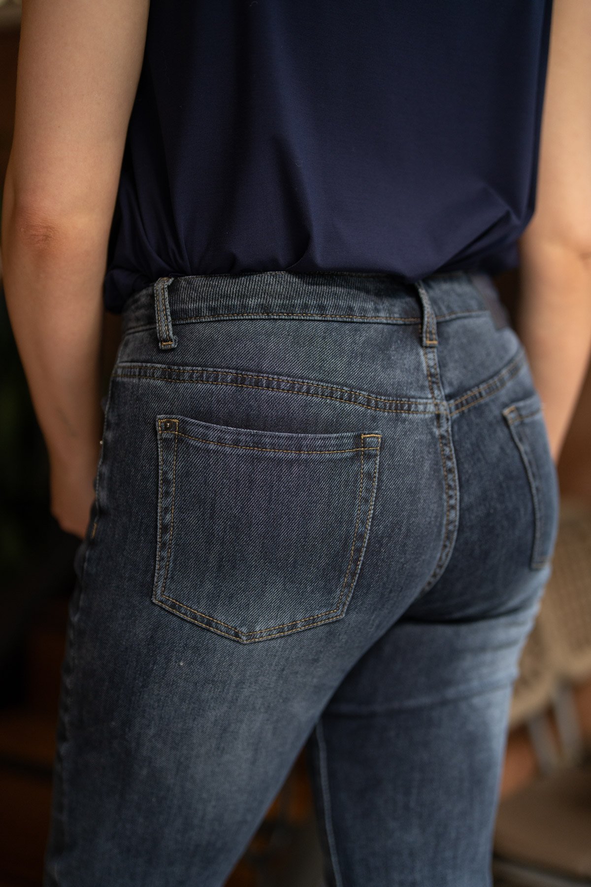 Paçası Taş Detaylı Kot Pantolon