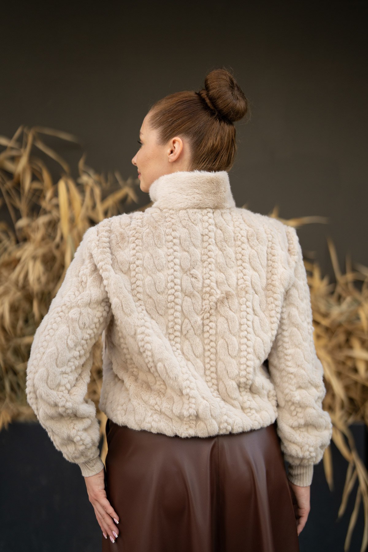 Saç Örgü Detaylı Uzun Kollu Hırka