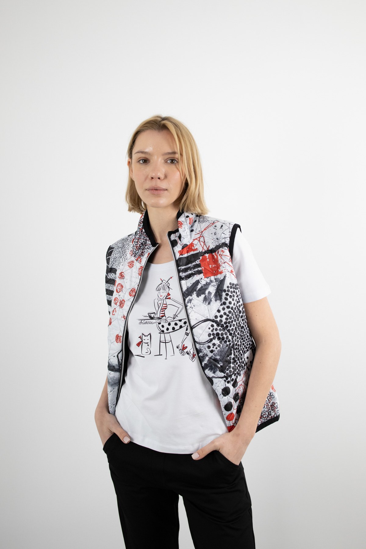 Sıfır Kol Detaylı Benekli Desenli Dokuma Yelek