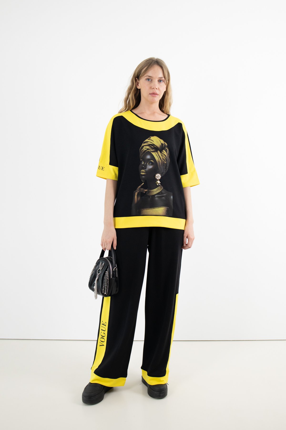 Tavşan Desen Taş Baskı Detay Omuz Çantası