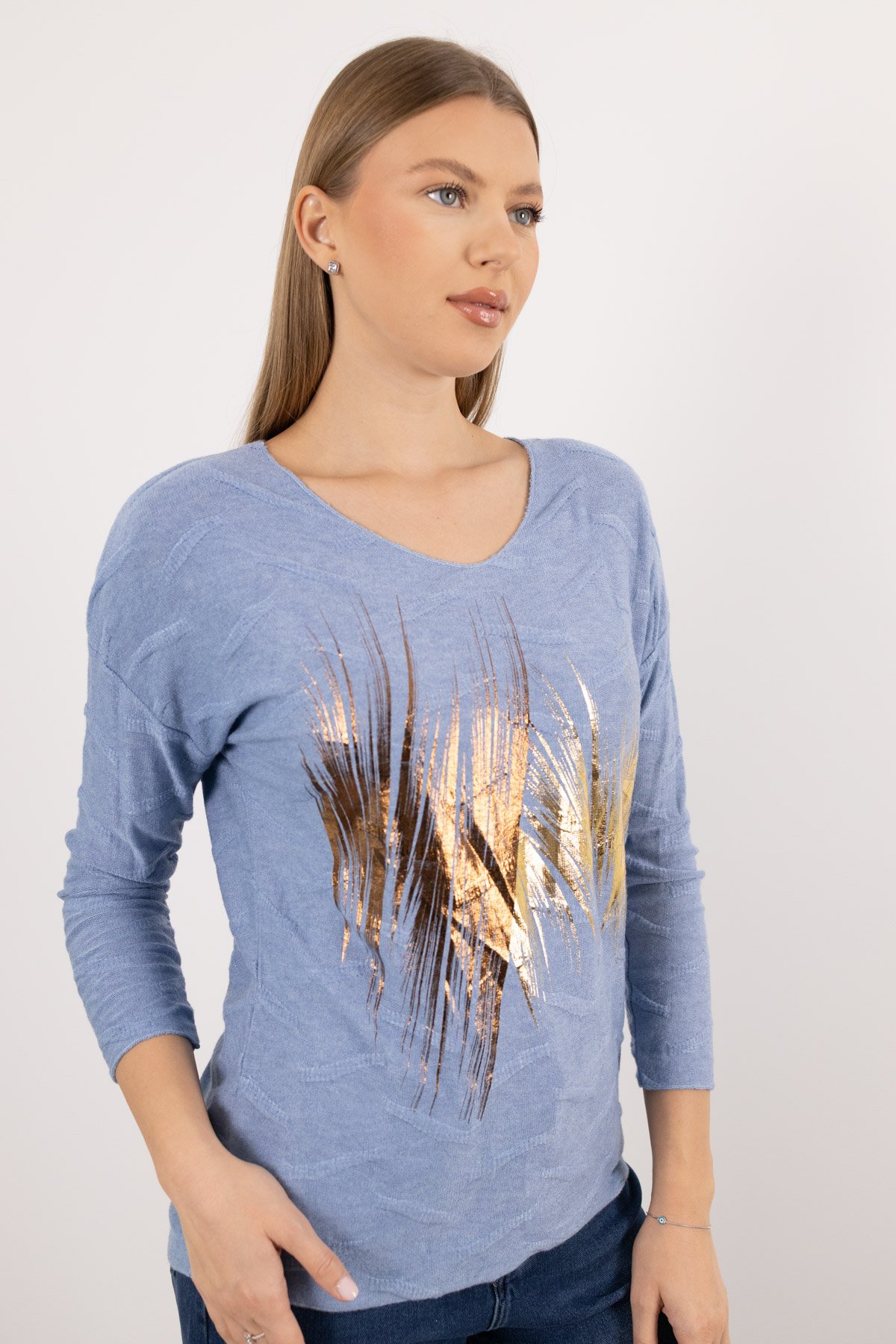 V Yaka Detay Sırt Kabartma Detaylı Baskı Desenli Kazak