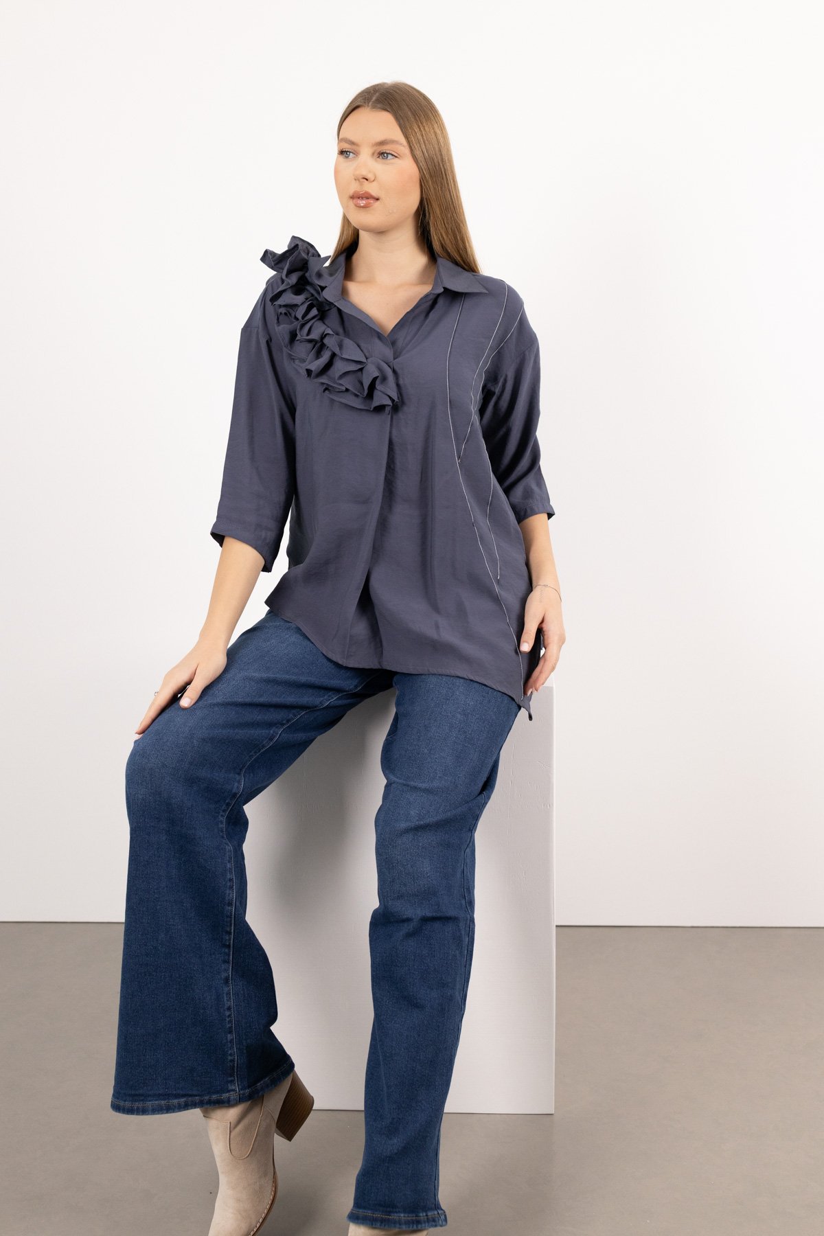 Yaka Büzgü Ve Kol Büzgü Detaylı Kısa Kollu Gömlek