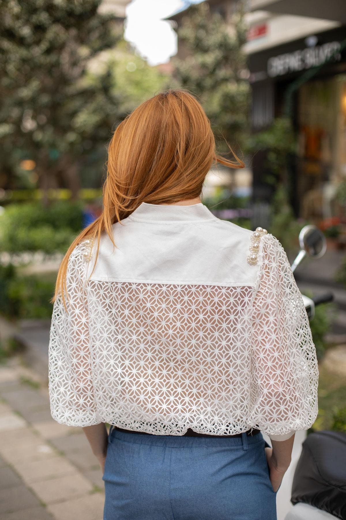 Yaka Detay Boncuk Baskılı Fisto Ceket