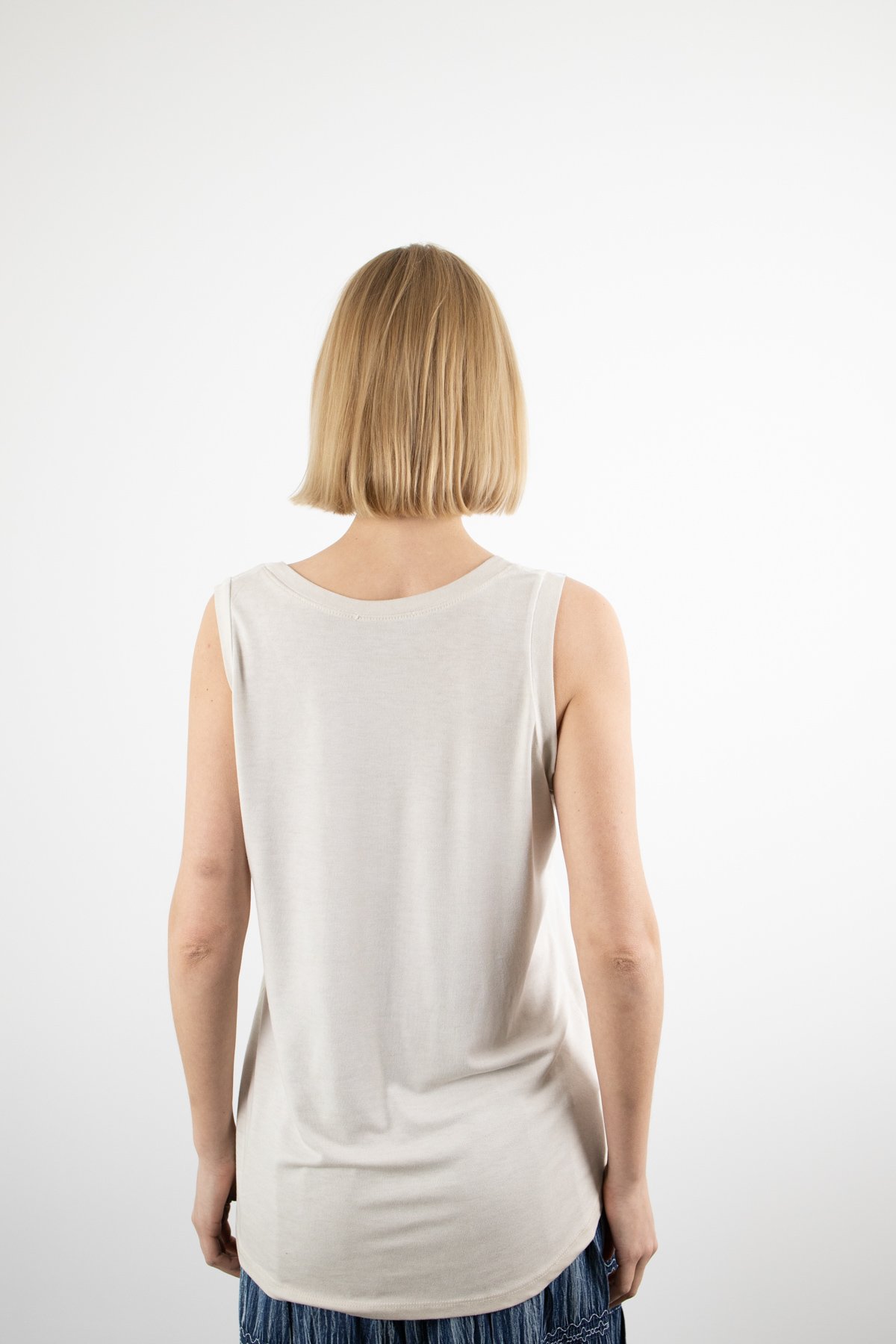 Yakası Gümüş Baskılı Atlet