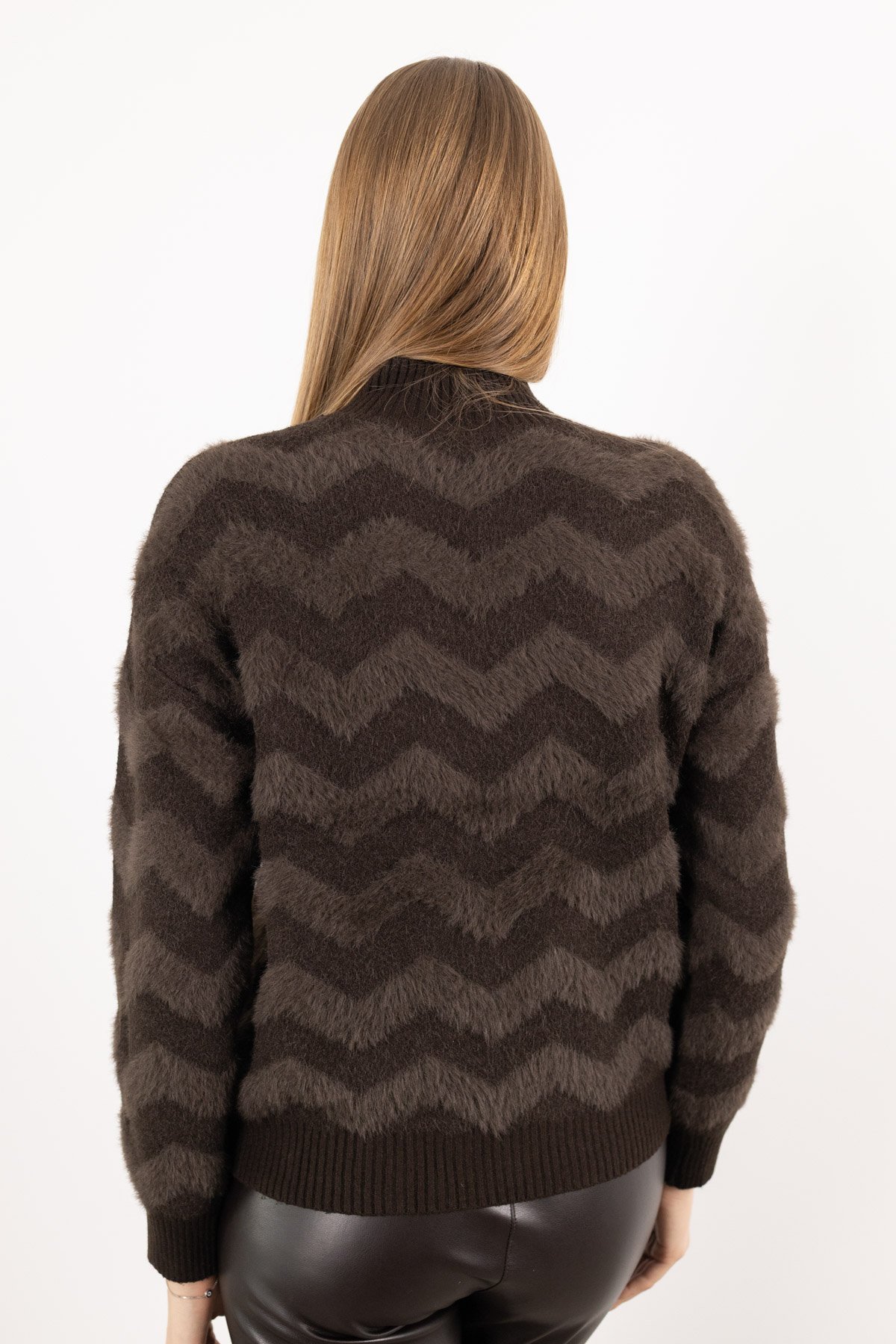 Zigzag Tüylü Kazak