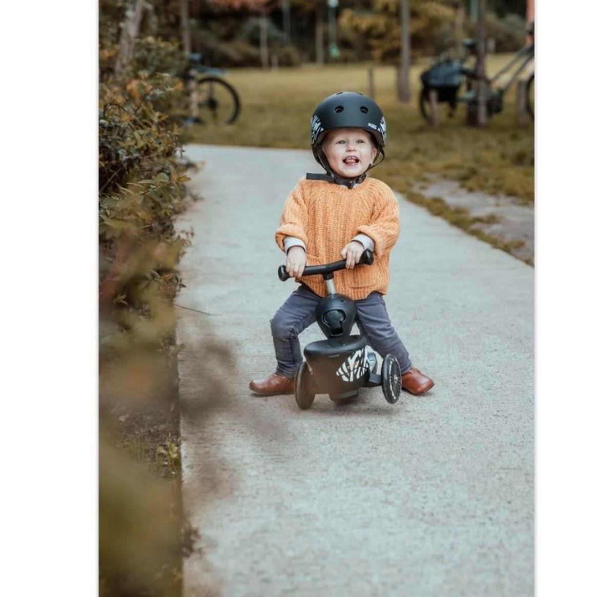 Scoot and Ride Highwaykick 1 Lifestyle Scooter - Zebra