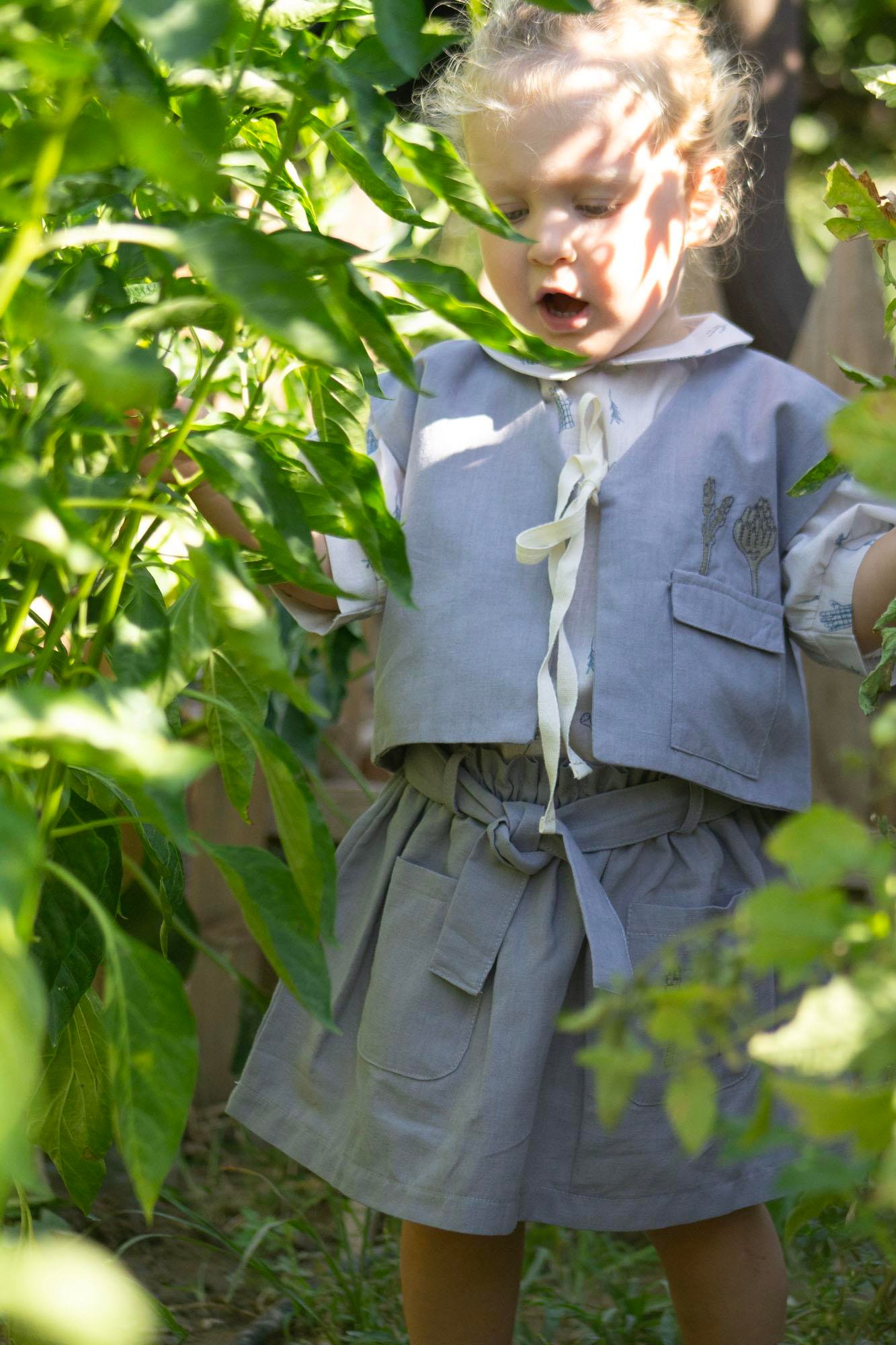 DAPPLE GRAY ‘ASPARAGUS & ARTICHOKE' VEST
