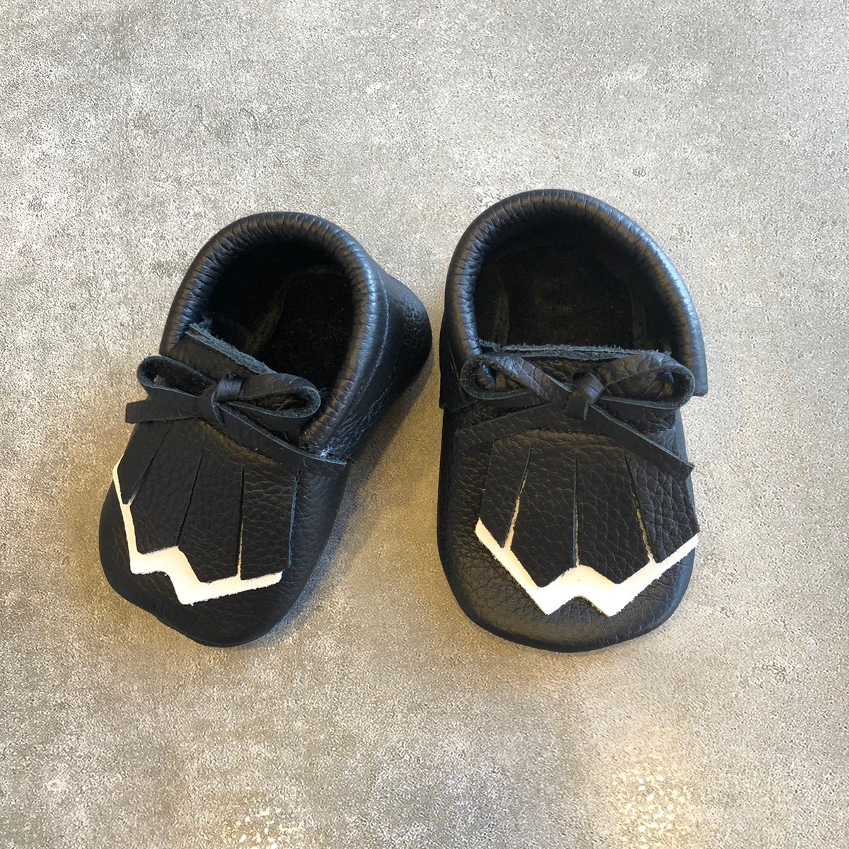 Moots / Siyah Beyaz Geronimo