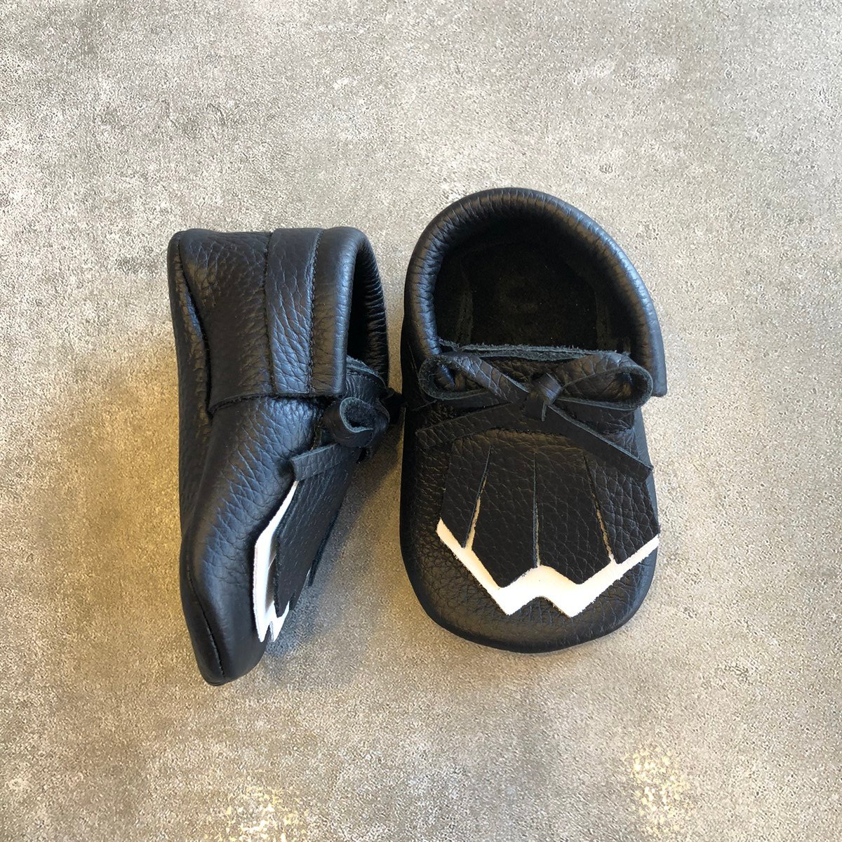 Moots / Siyah Beyaz Geronimo