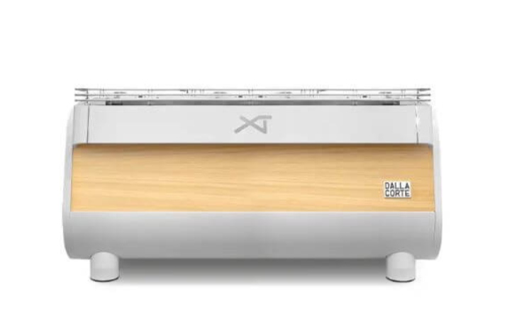Dalla Corte Dalla Corte XT Classic Espresso Kahve Makinesi 3 Gruplu Beyaz-MeşeEspresso Kahve MakineleriDalla Corte XT Classic Espresso Kahve Makinesi 3 Gruplu Beyaz-Meşe