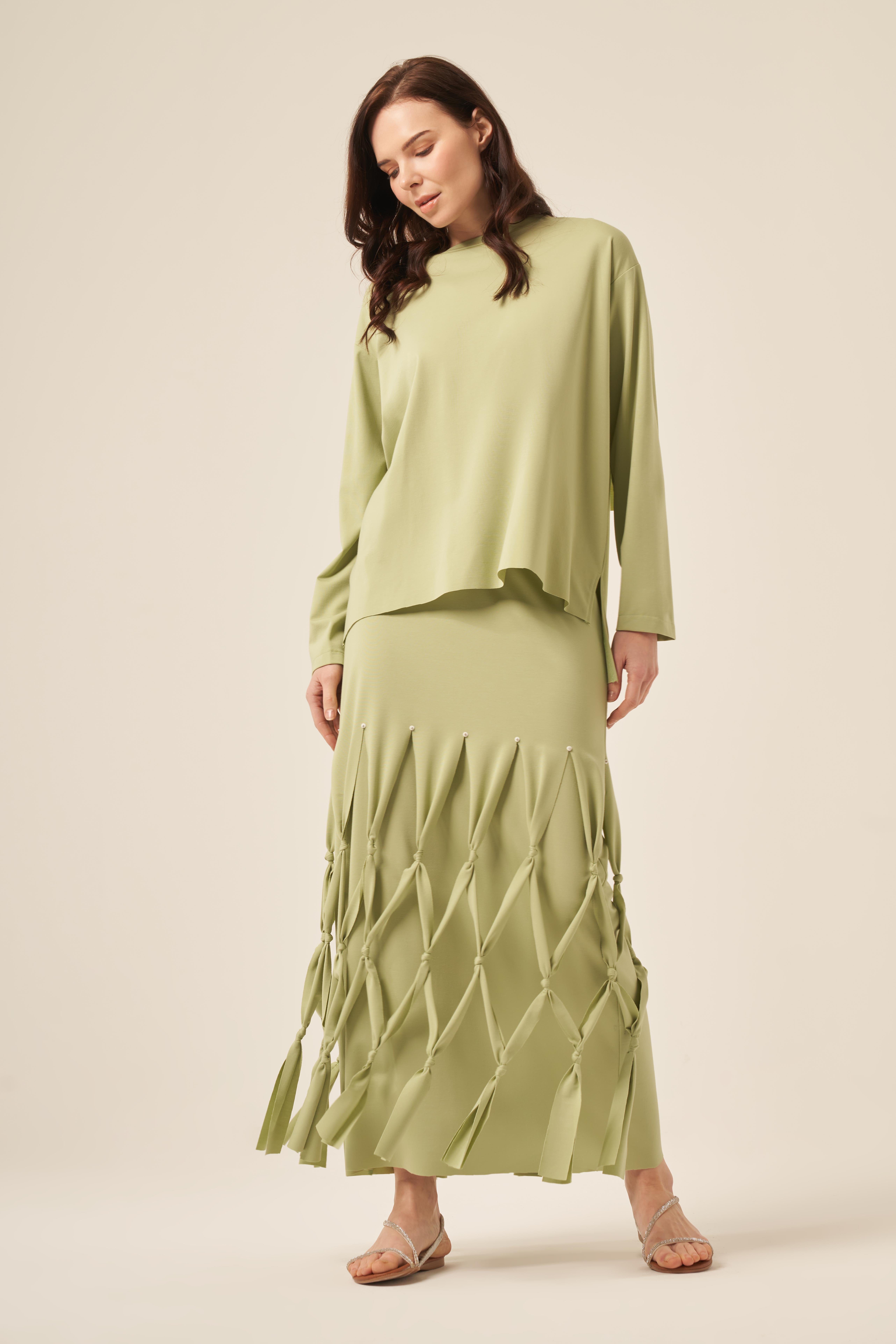 DÜĞÜMLÜ VE SAÇAKLI BAMBU PANTOLONLU TAKIM