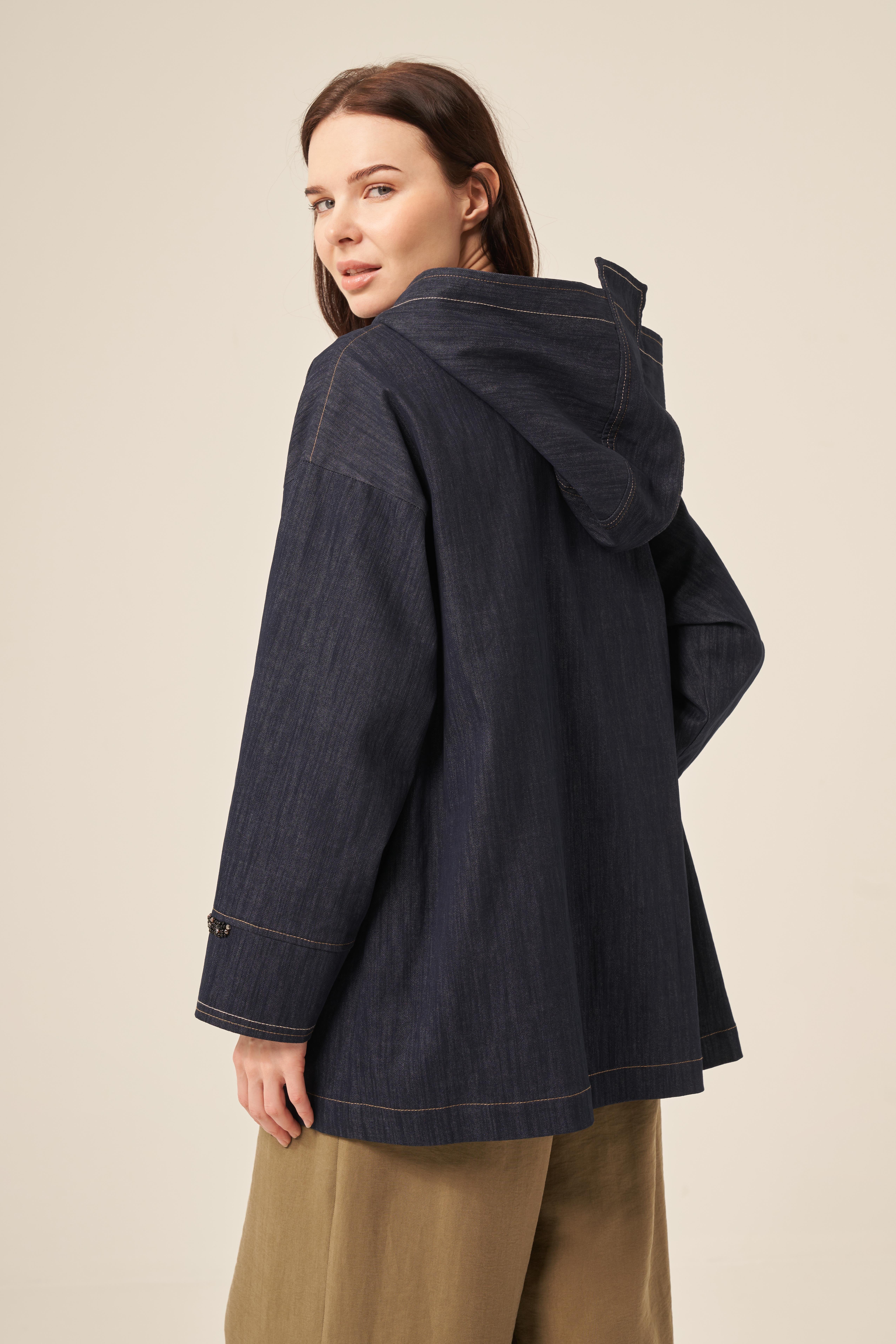 KAPŞONLU KOLLARI İŞLEMELİ DENIM KAP