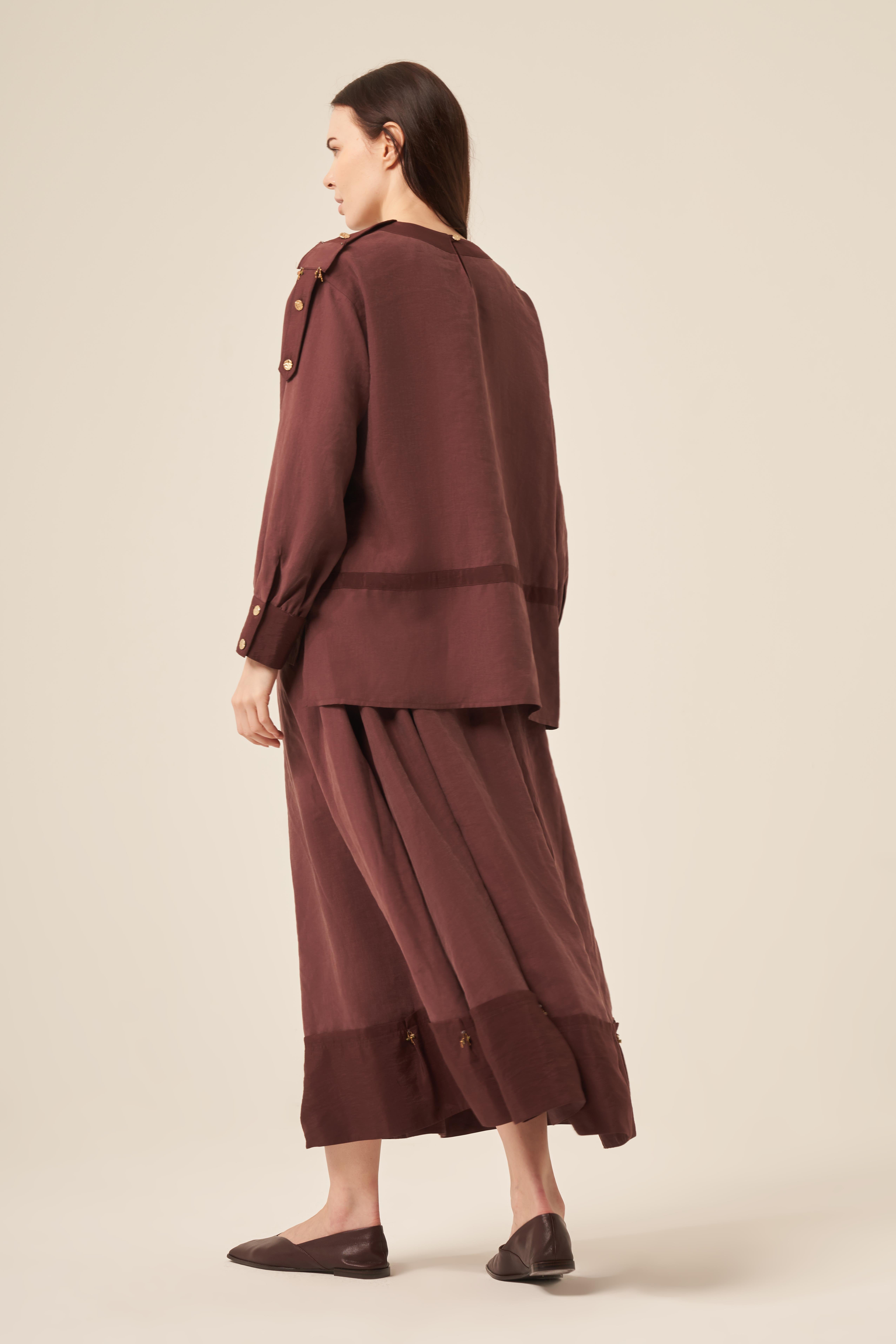 OMUZLARI APOLET DETAYLI DÜĞMELİ DUBAI GARNİLİ PASION ETEKLİ TAKIM