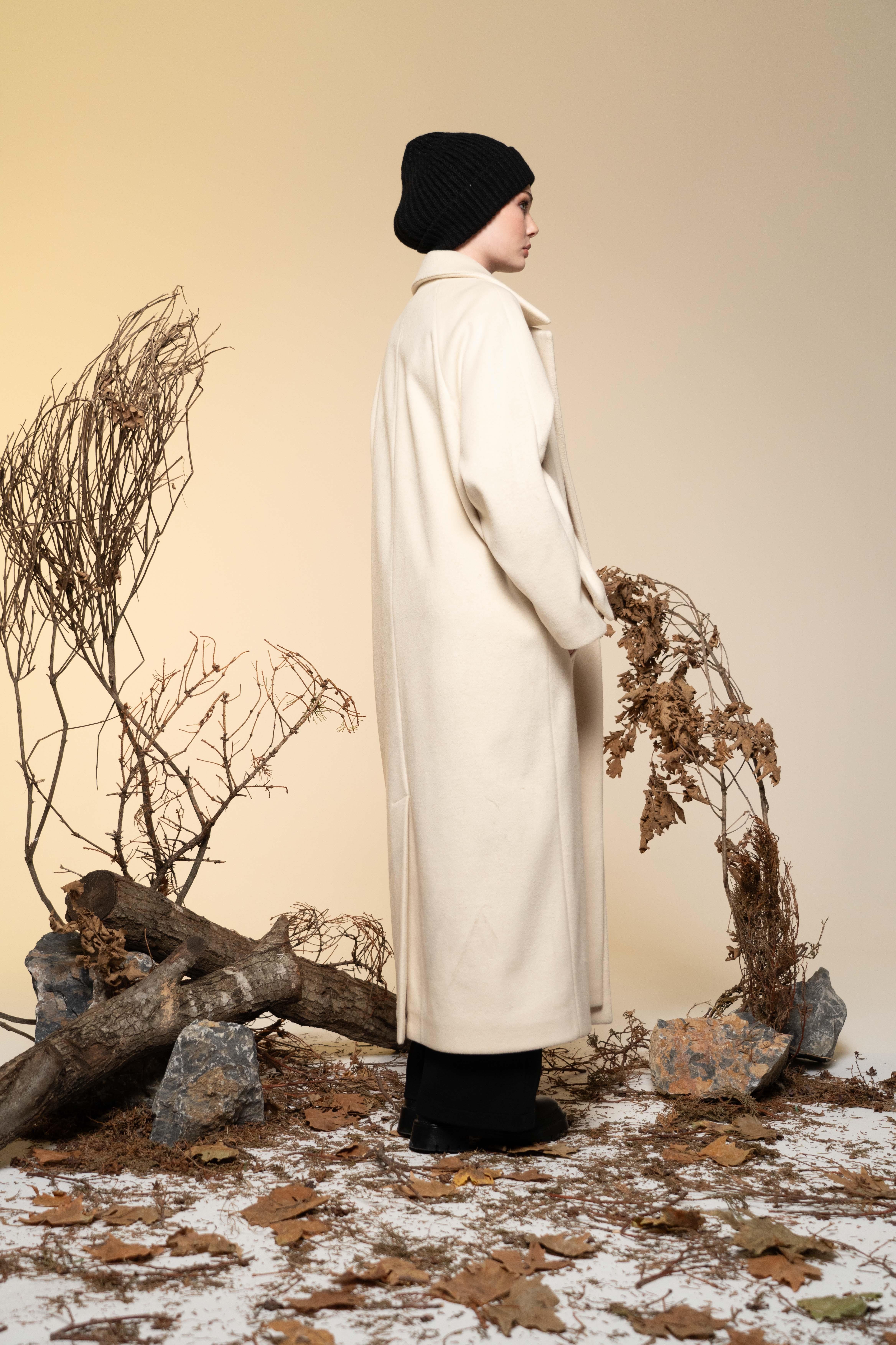 PUNTO DİKİŞLİ MANTO