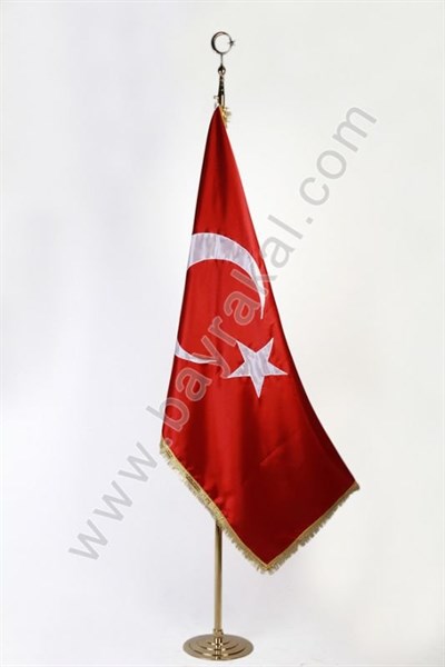 Pirinç Makam Direği