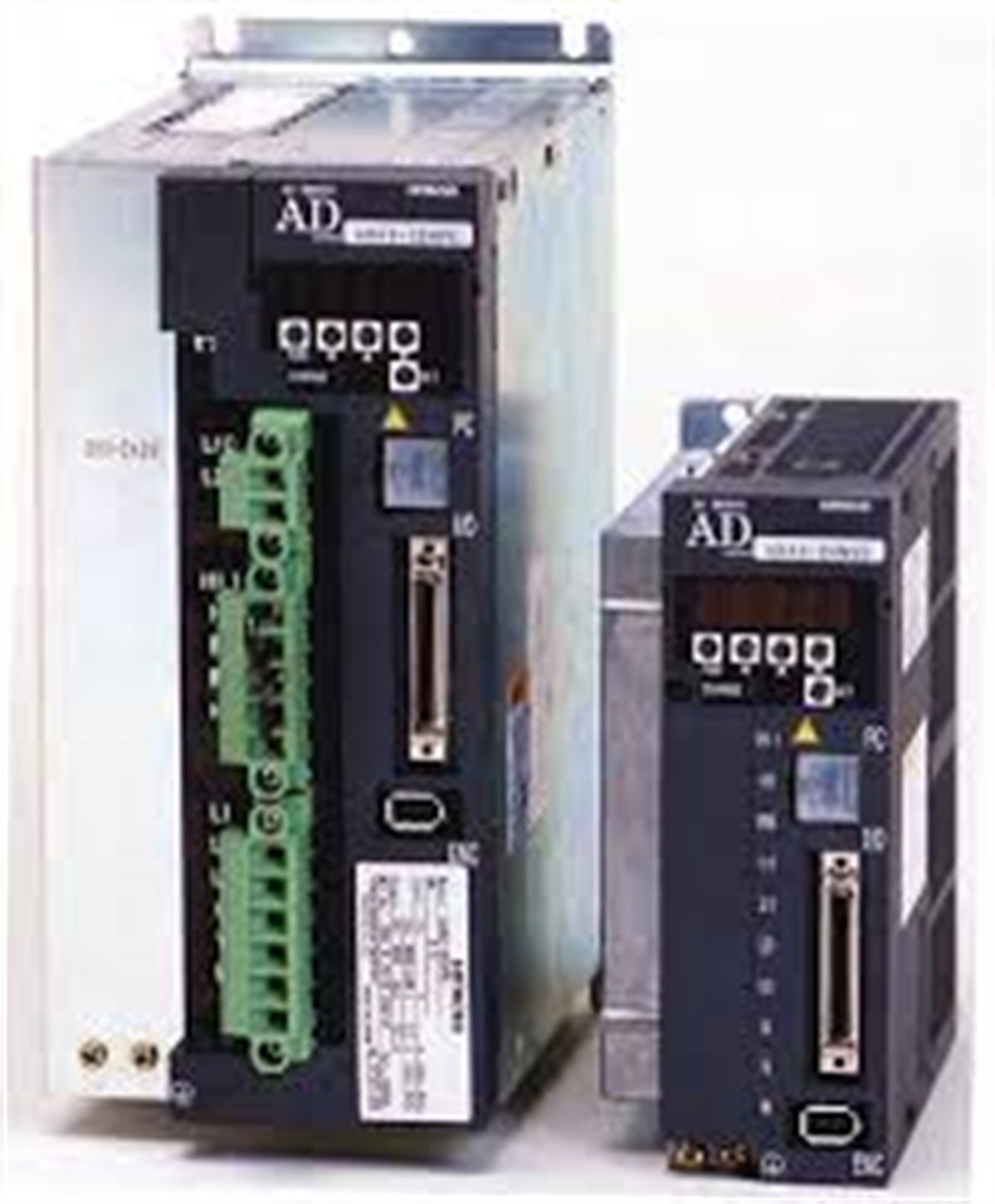 ADAX4-08NSEMB Hitachi 0,75 kw Servo Sürücüsü