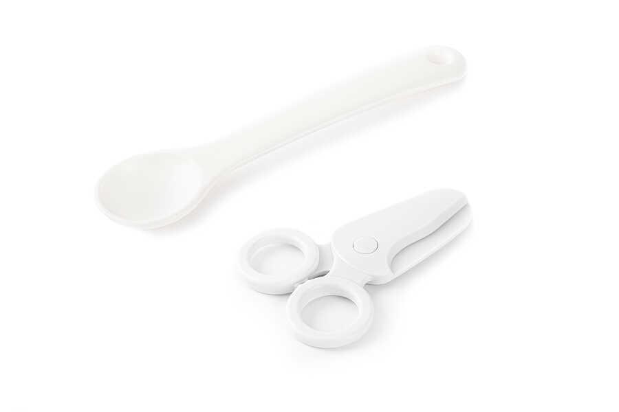 048-01-tedemeı paslanmaz çelik plastik kaşık ve makaslı kare yemek taşıma kabı 550ml