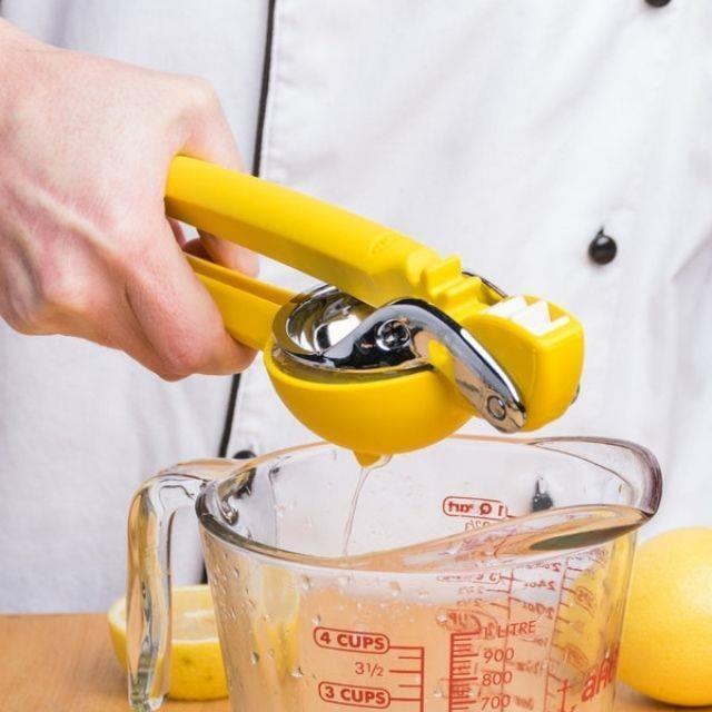 Chef'n 102-159-017-E FreshForce™ Limon Sıkacağı