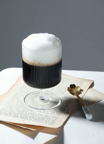 Çizgili Cam Kadeh 250 ml
