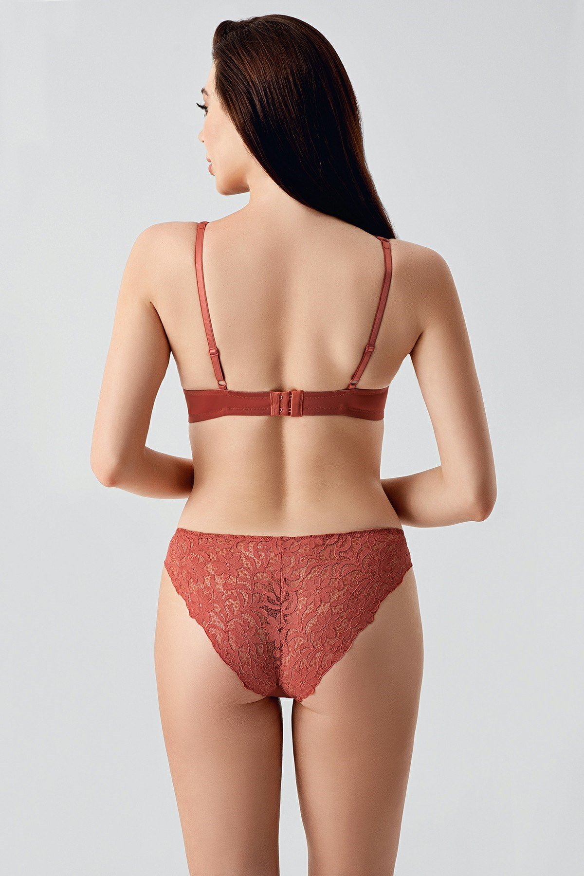 New Bra 334156 Kadın Desteksiz Sütyen Külot Takım