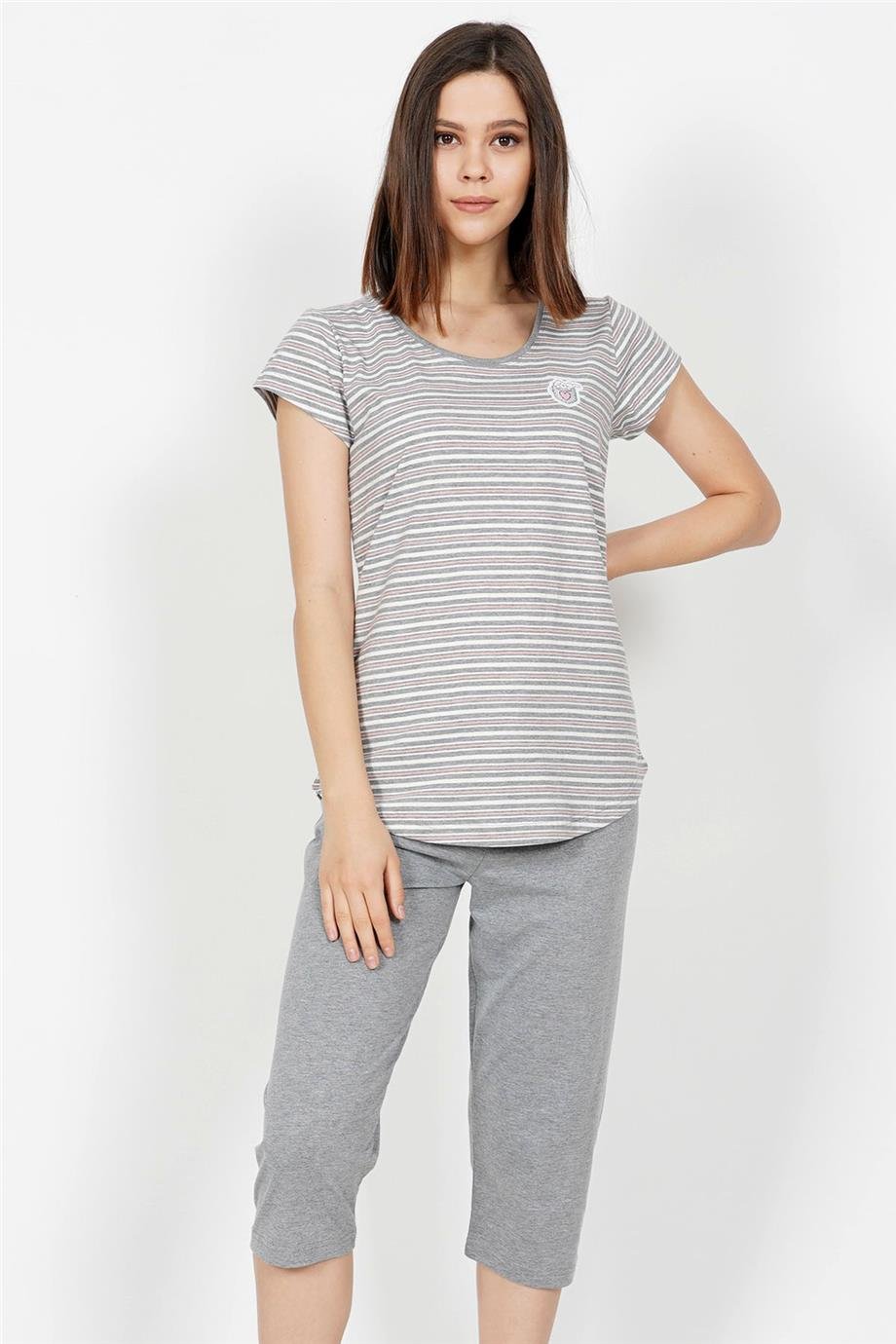 Vienetta Kadın Kısa Kollu Caprı Pijama Takımı