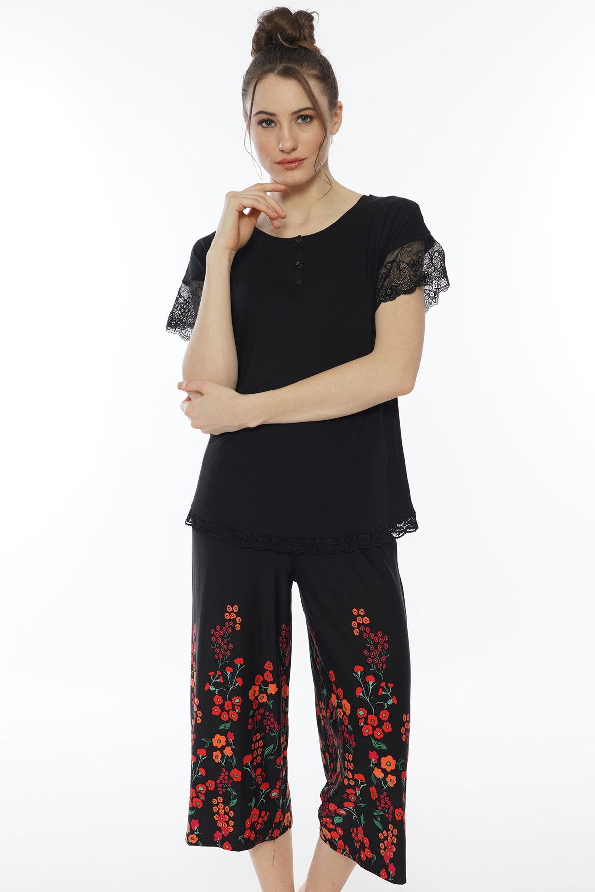 Vienetta Kadın Kısa Kollu Kapri Pijama Takım