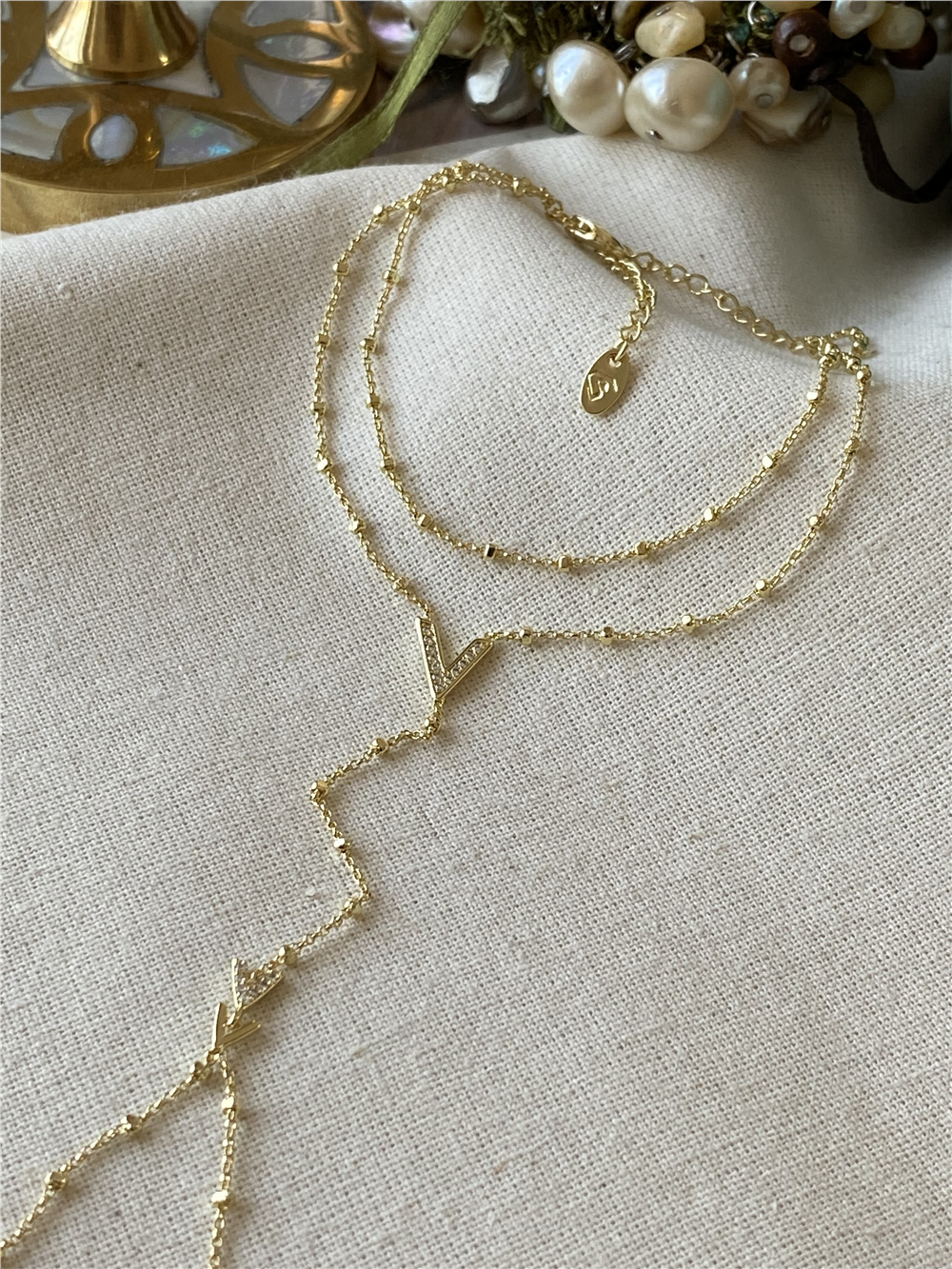 14K Mini Dorikalı V Model Şahmeran