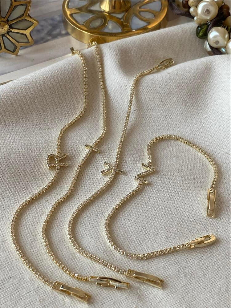 14K Suyolu Model Taşlı Harf Bileklik