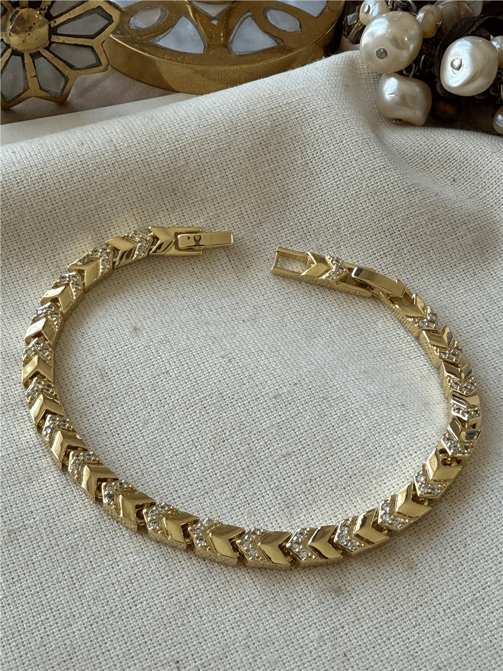 14K Taşlı Arrow Bileklik