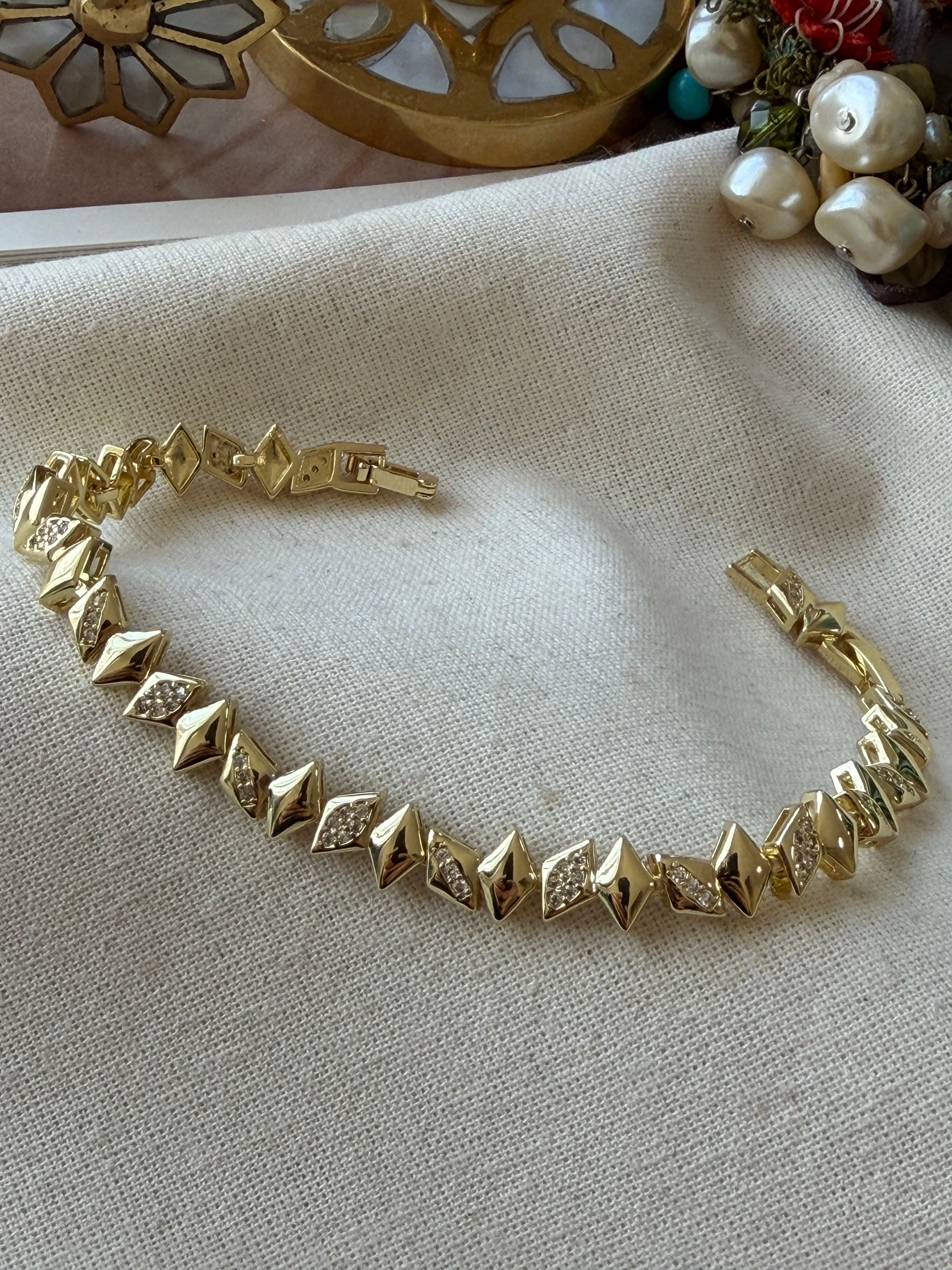 14K Taşlı Baklava Model Bileklik
