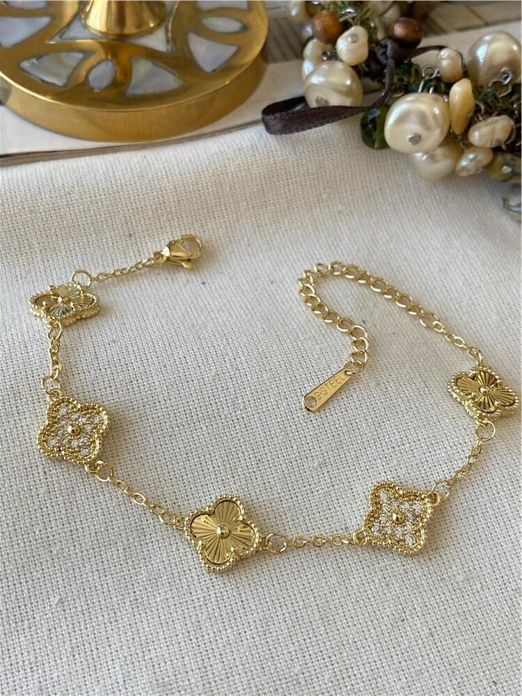 14K Taşlı Desenli Cleef Bileklik