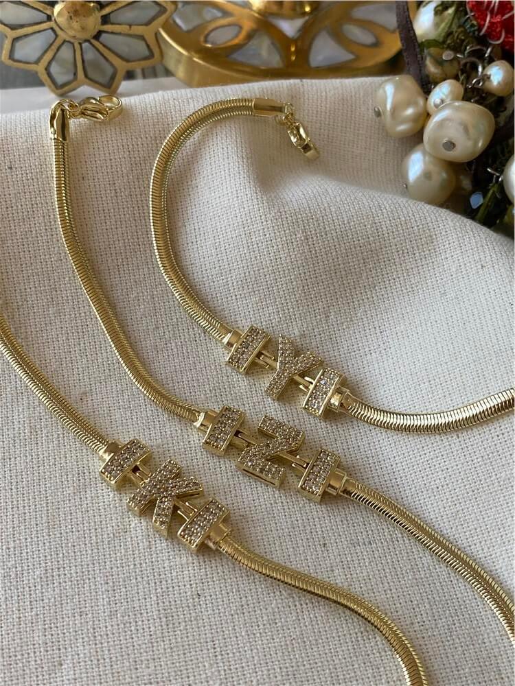 14K Taşlı Harf Bileklik