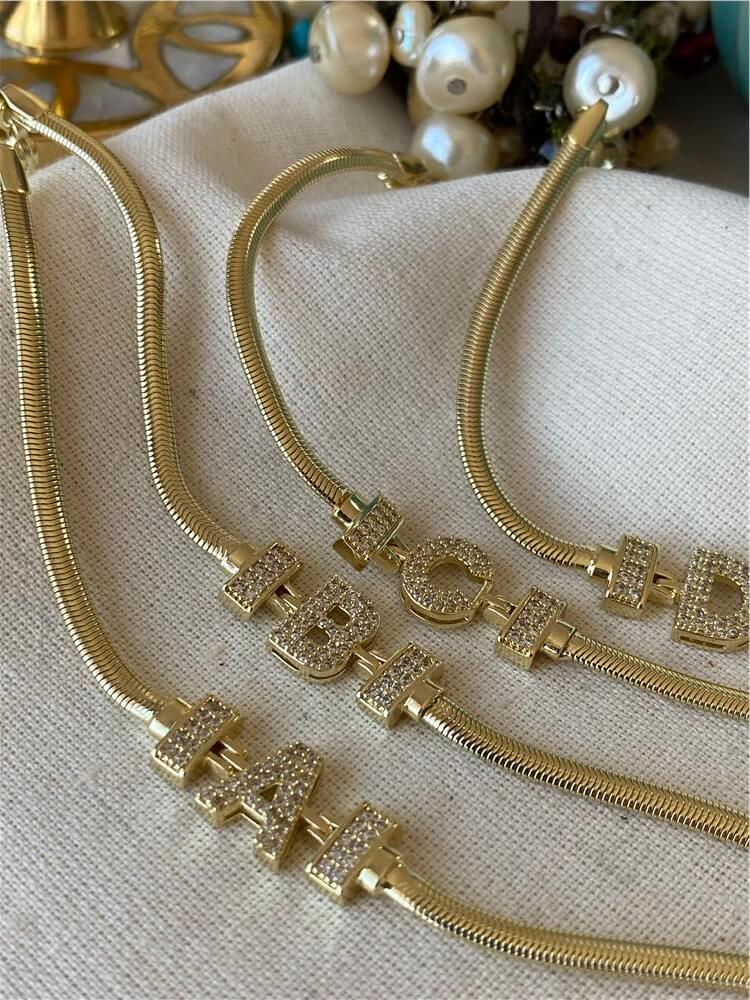 14K Taşlı Harf Bileklik