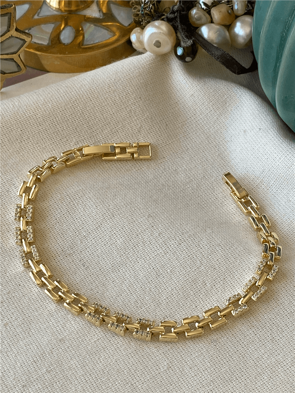 14K Taşlı Mini Kare Zincir Bileklik