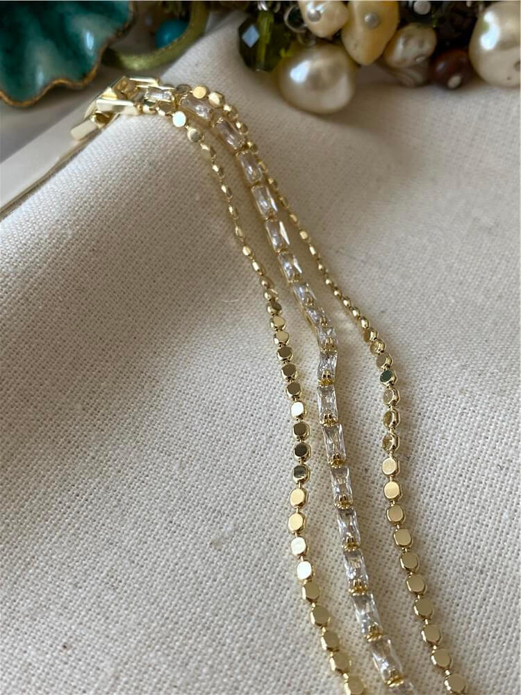 14K Üçlü Ezme Detaylı Taşlı Bileklik