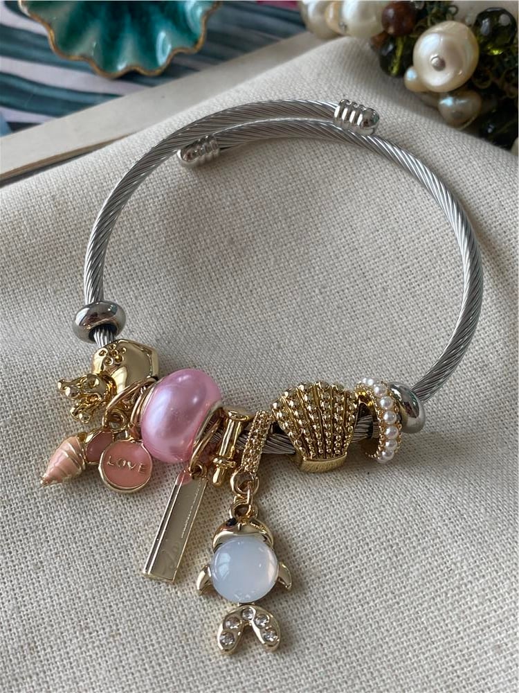 Balık Detaylı Pembe Charmlı Bileklik