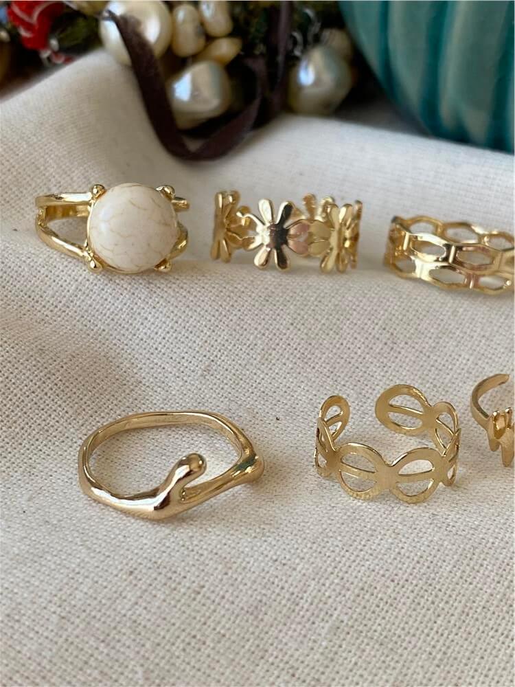 Beyaz Taşlı Gold Çoklu Yüzük Seti