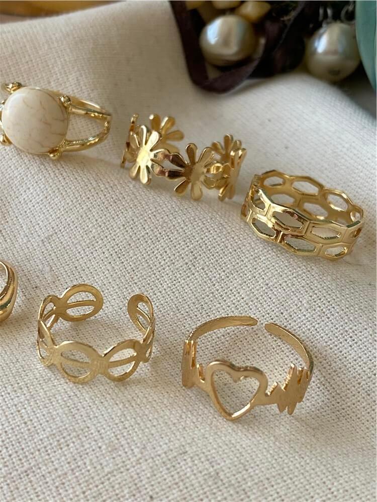 Beyaz Taşlı Gold Çoklu Yüzük Seti